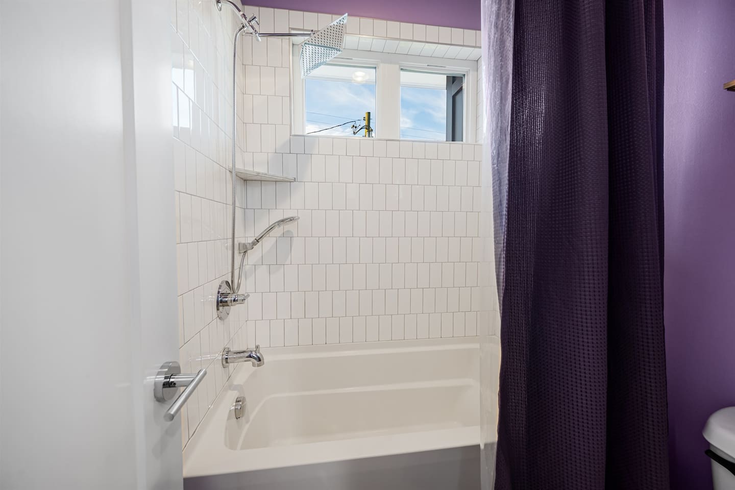 Jack and Jill Bath shared with BDR 2 & 3