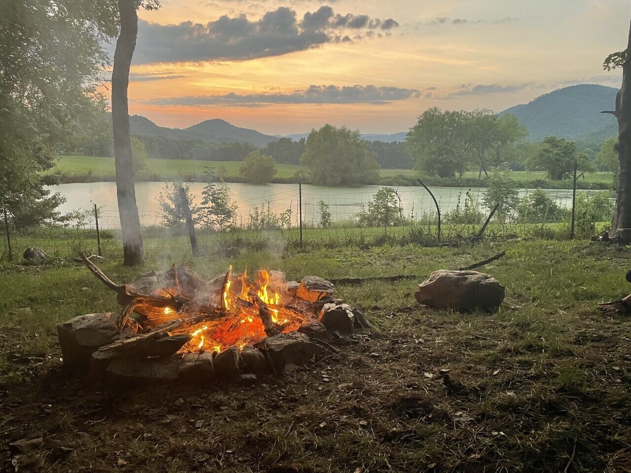 The firepit and mountain scene is well worth the trip! This is SURPRISE Valley!