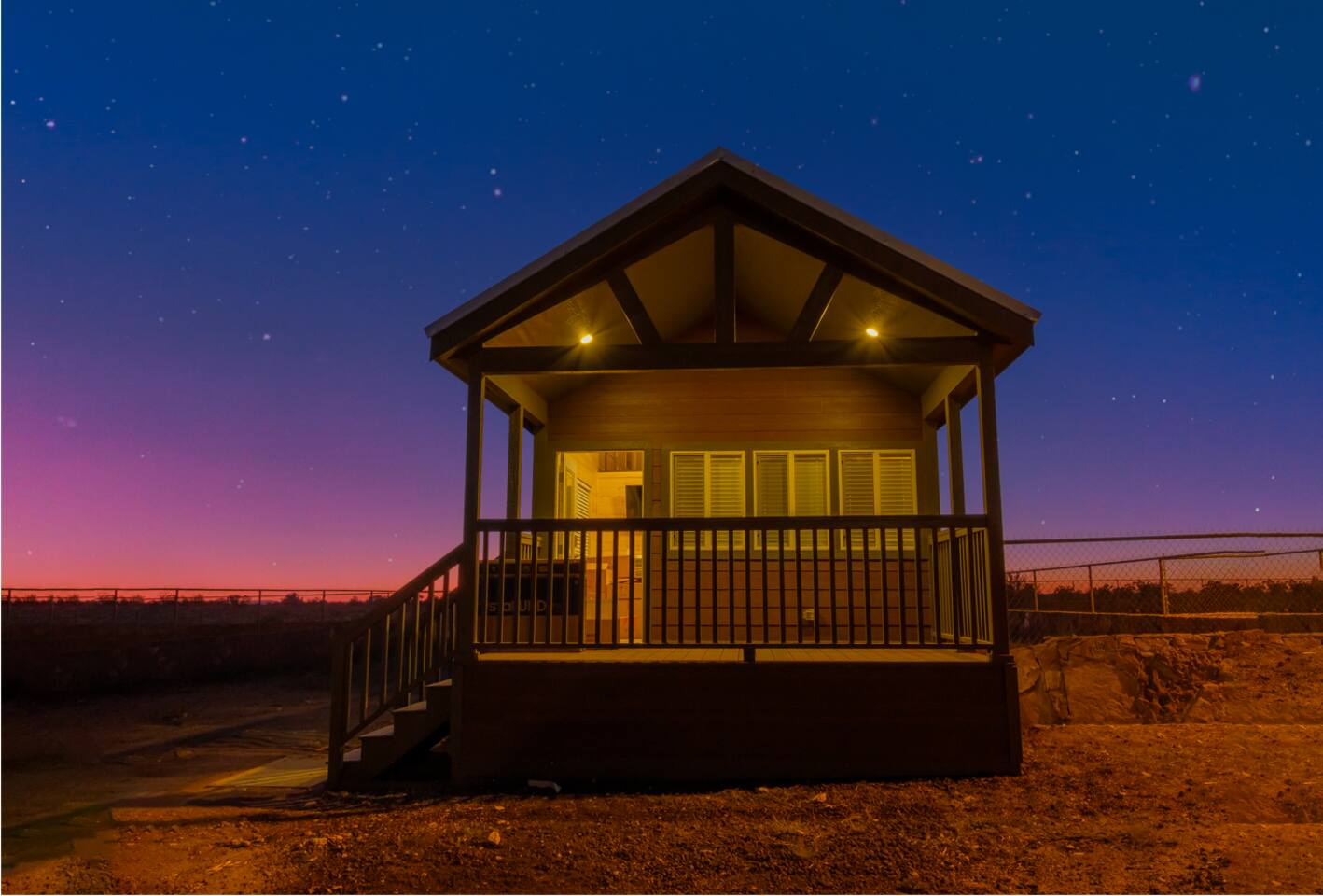 Spacious Outdoor Area And Modern Kitchen Amenities - Stylish Tiny Home - Arizona