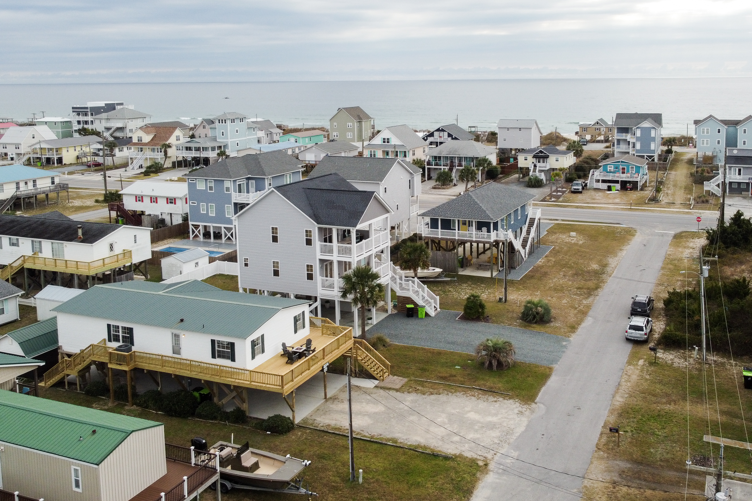 Just 0.1 Miles to the Beach!