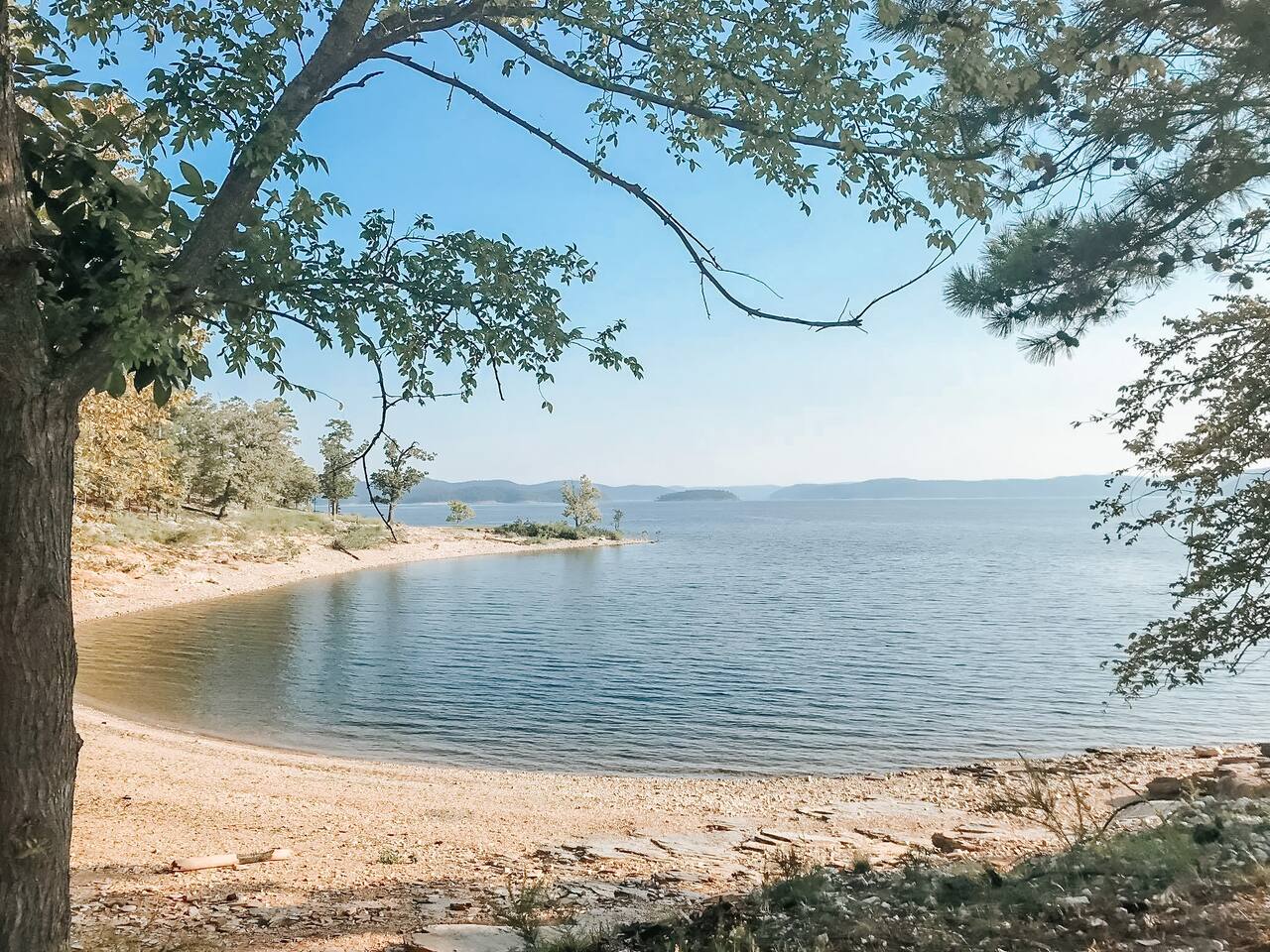 Broken Bow Lake