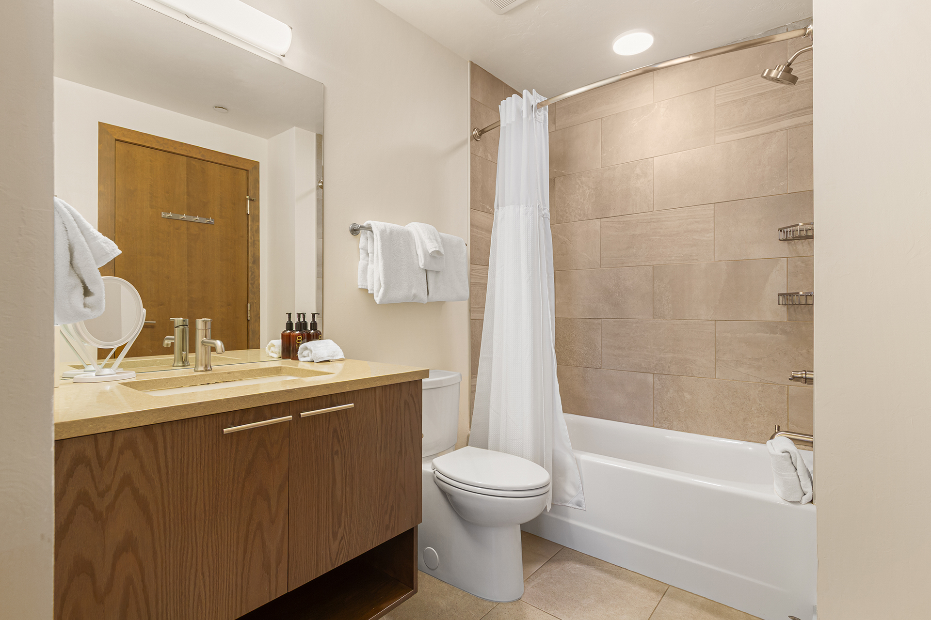 2nd bathroom in lock-off unit