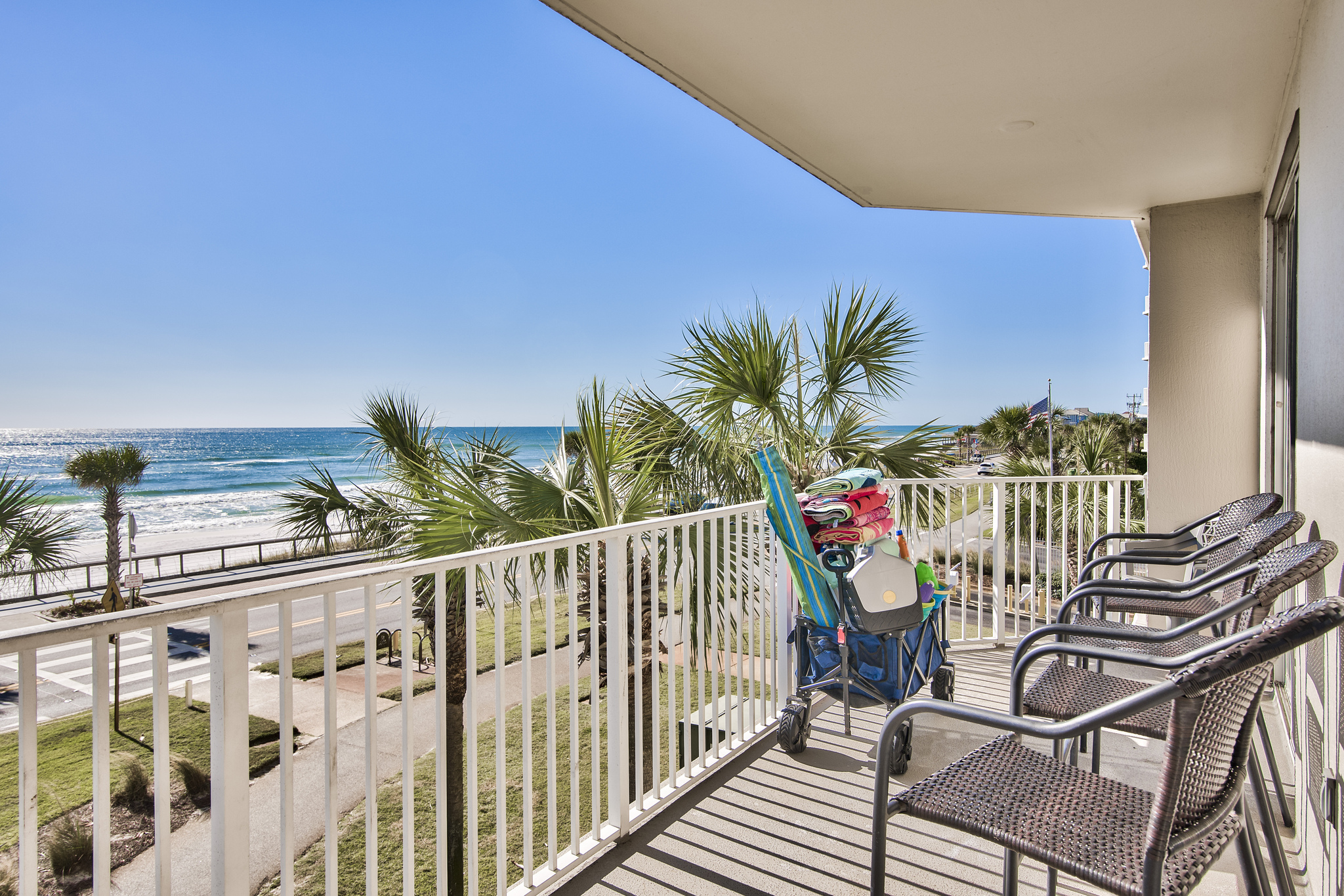 Spacious balcony for lounging and dining while enjoying those Gulf views!