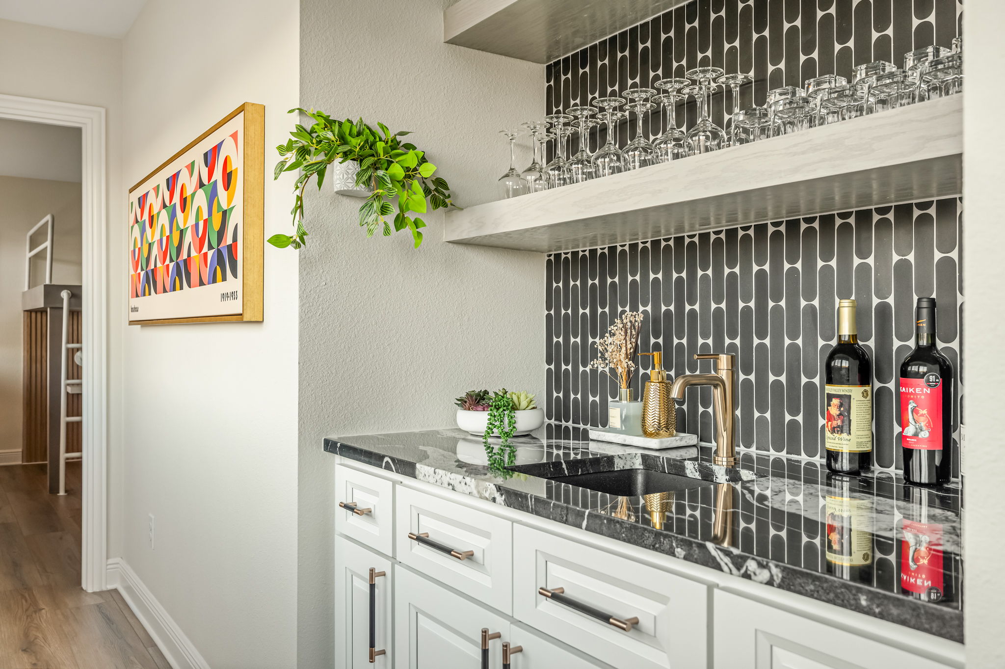 Stylish wet bar area — perfect for entertaining and evening cocktails.