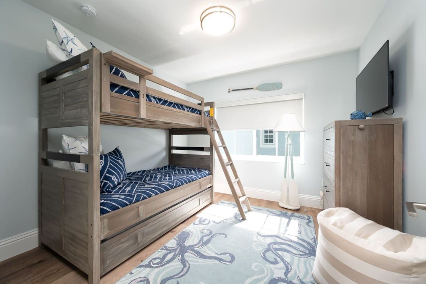 Bedroom 3 with bunk beds with trundle underneath to sleep 3