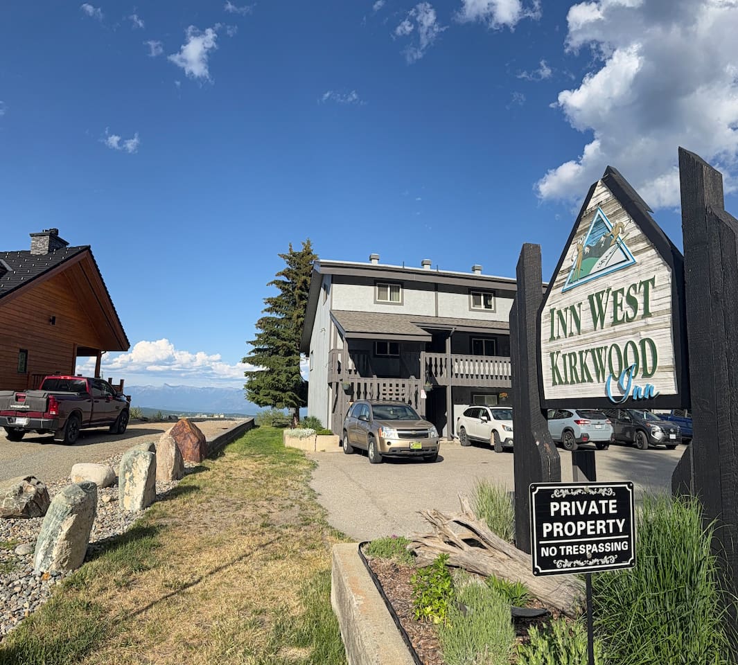 You know you’ve arrived when you see the Inn West Kirkwood sign. This townhouse is building just behind the sign. The stairs you can see in this picture are the ones we recommend to get to the townhouse. 
