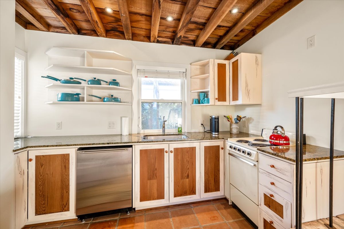 Casita Kitchen