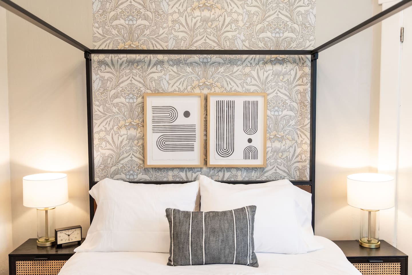 Bed details
