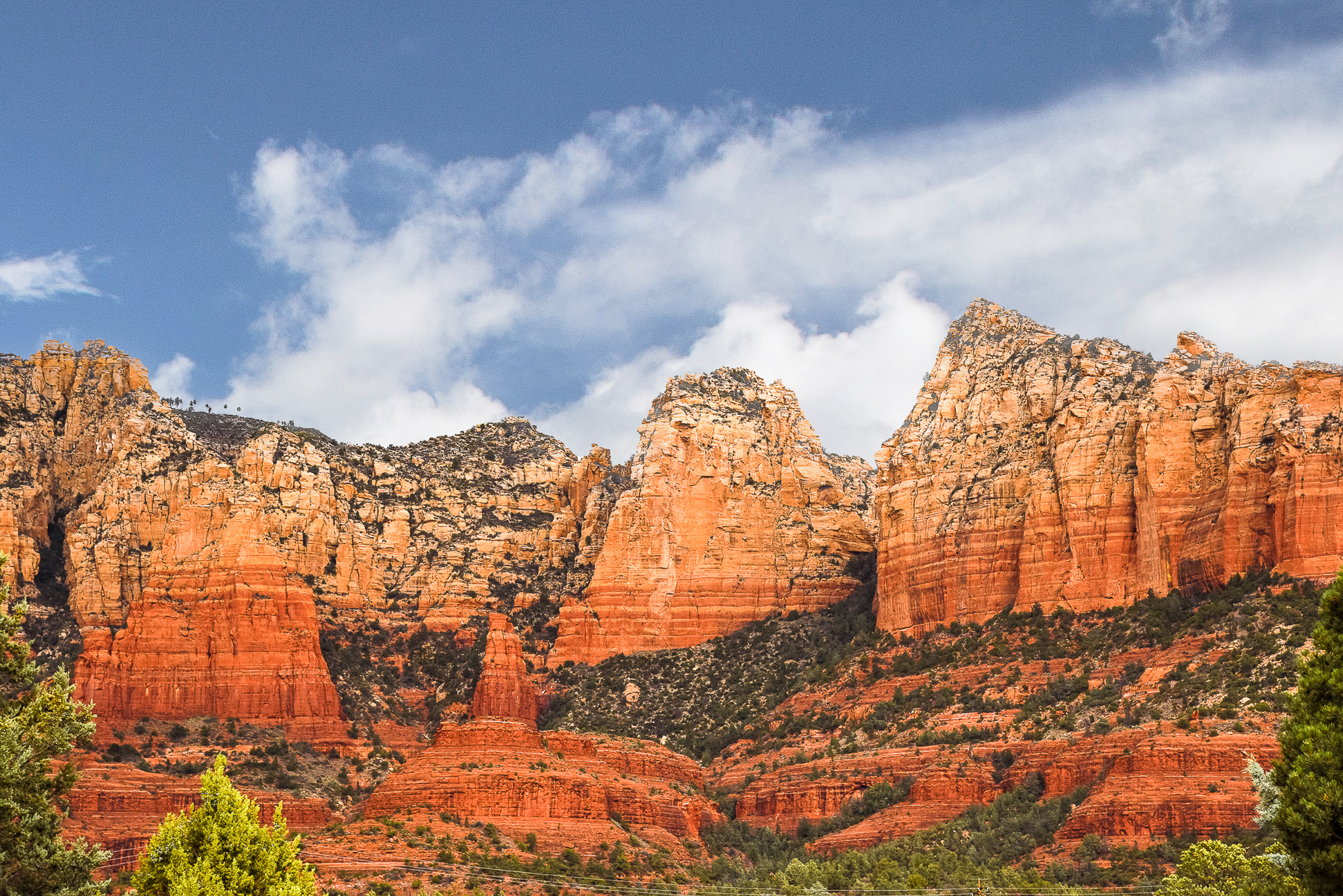 Sedona’s iconic red rock formations showcasing the dramatic sandstone cliffs and natural beauty the area is famous for.