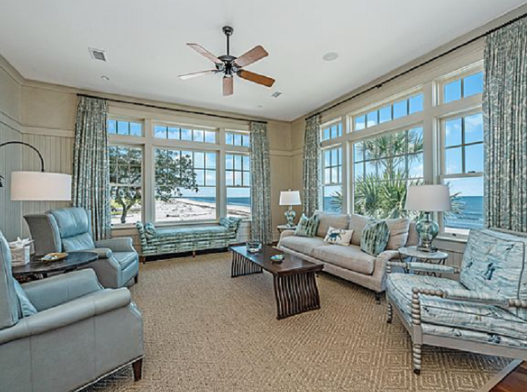 Sitting Room w/ Panoramic Views off of Kitchen