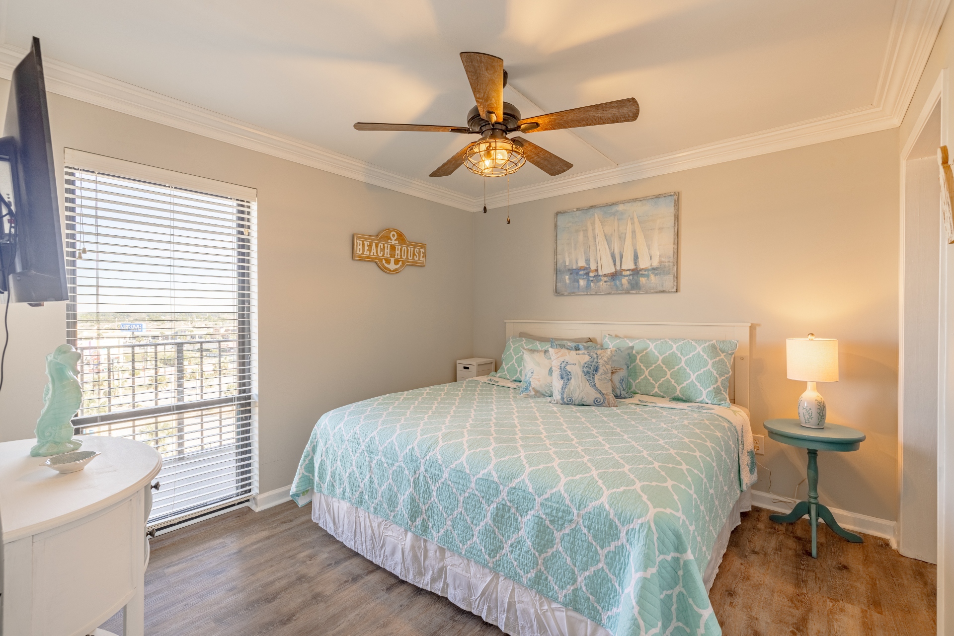 Guest bedroom with king and ensuite bathroom