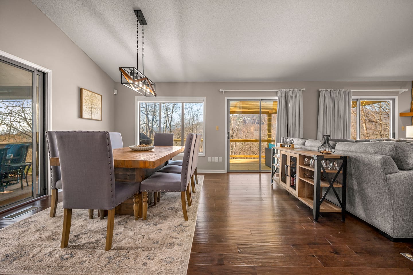 Dining room area of the home: plenty of seating