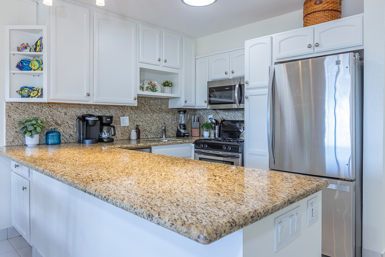 Newer Full Size Appliances