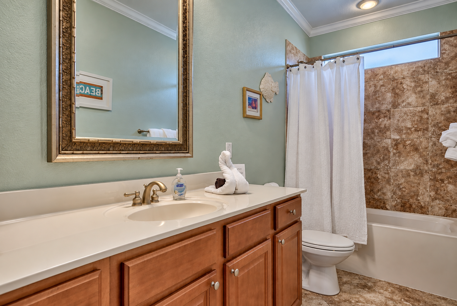 Bathroom #2 - Shower and bathtub