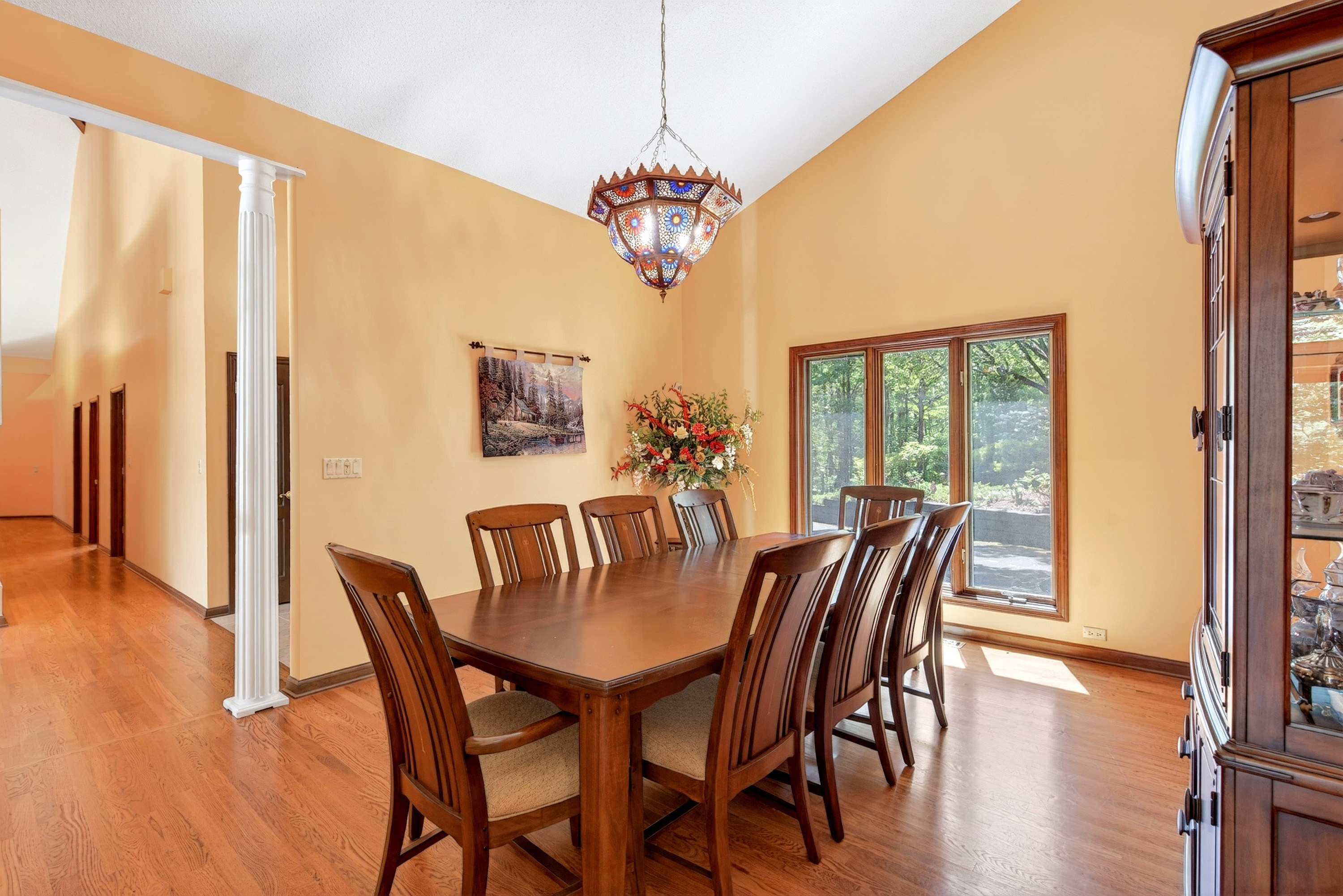 Additional view of the dining room