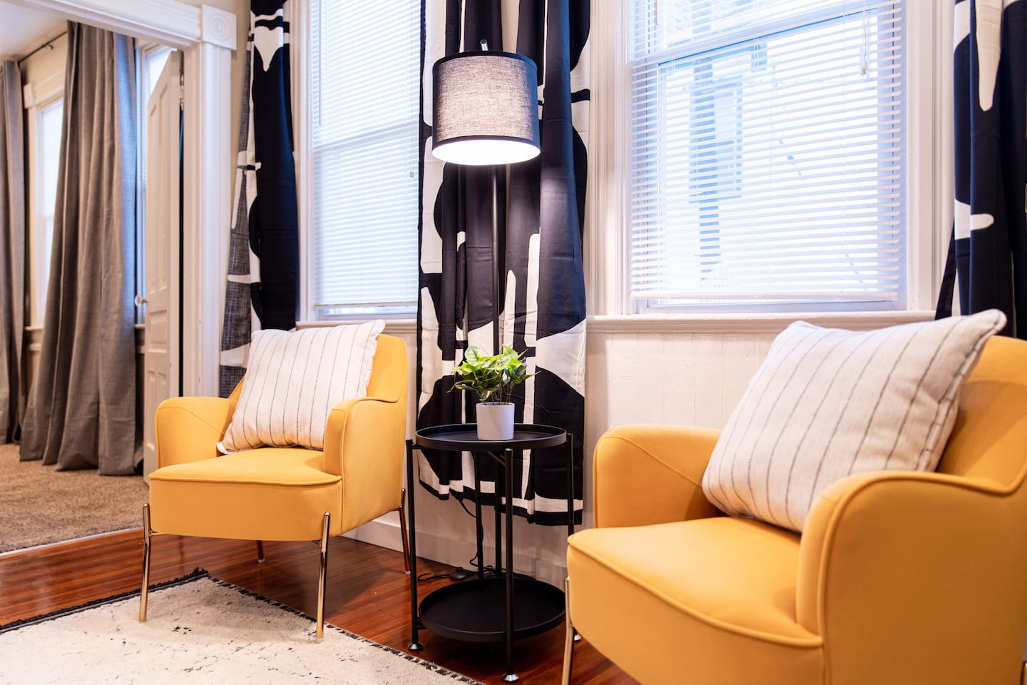 Sitting Area.