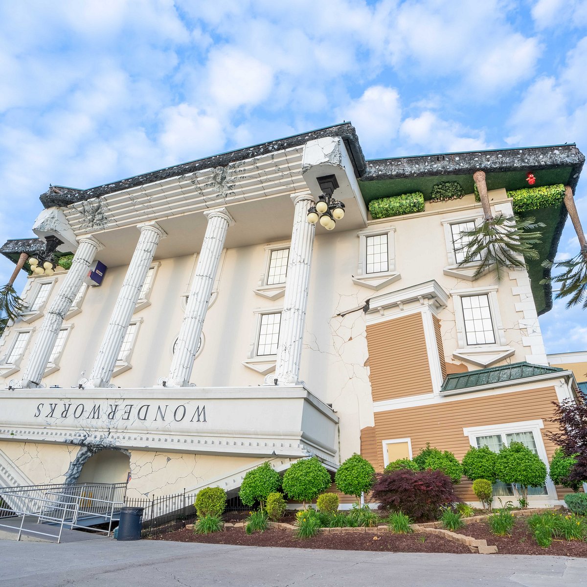 Pigeon Forge’s famous upside-down building WonderWorks Pigeon Forge