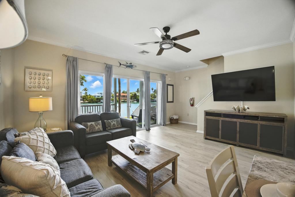 Waterfront Views!