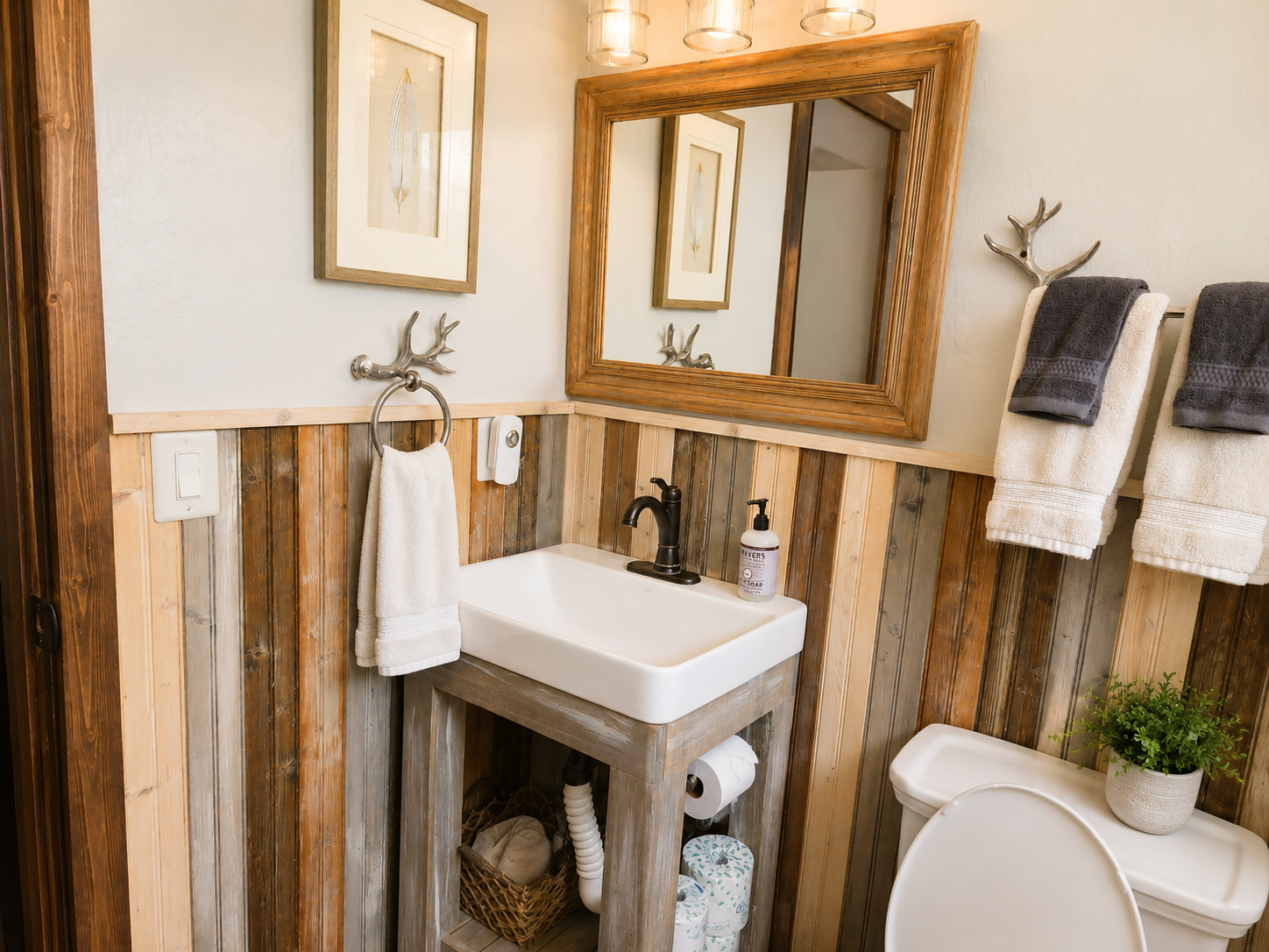 The downstairs bathroom is a full bathroom with Lake Tahoe themed styling. It has a bathtub/shower combo and will be stocked with towels, hair dryer and basic toiletries for your use.  