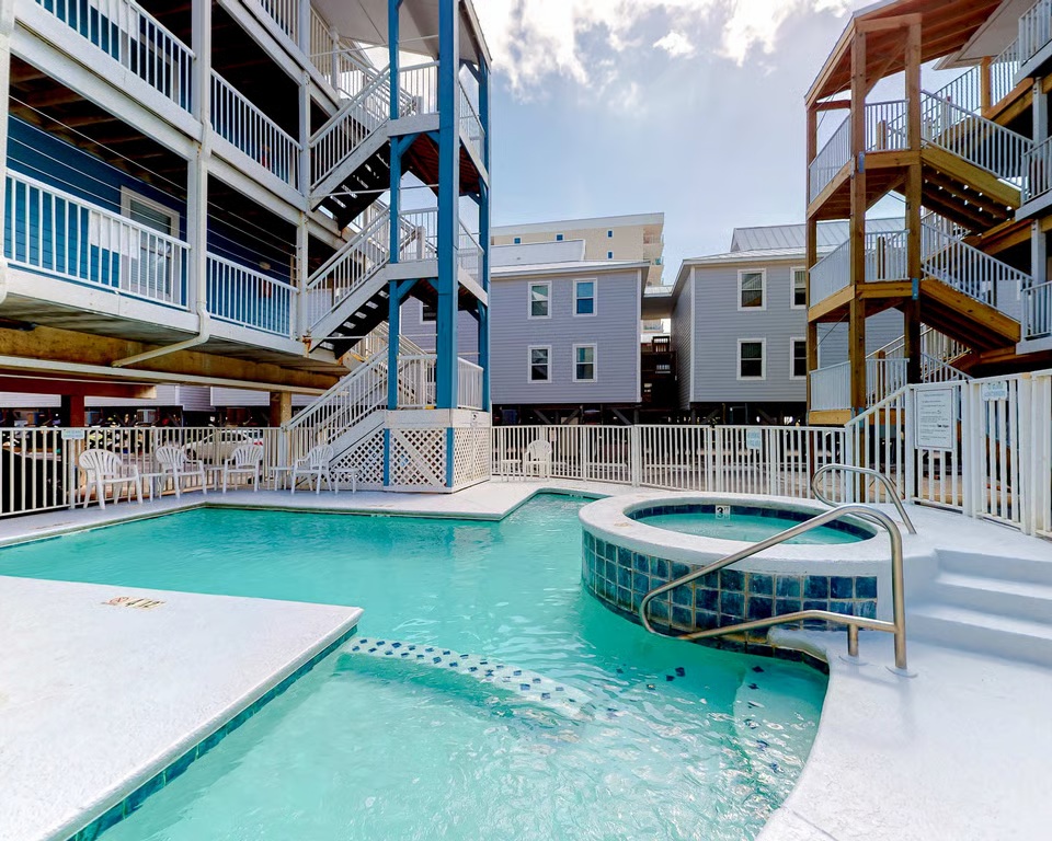 Pool/Hot Tub
