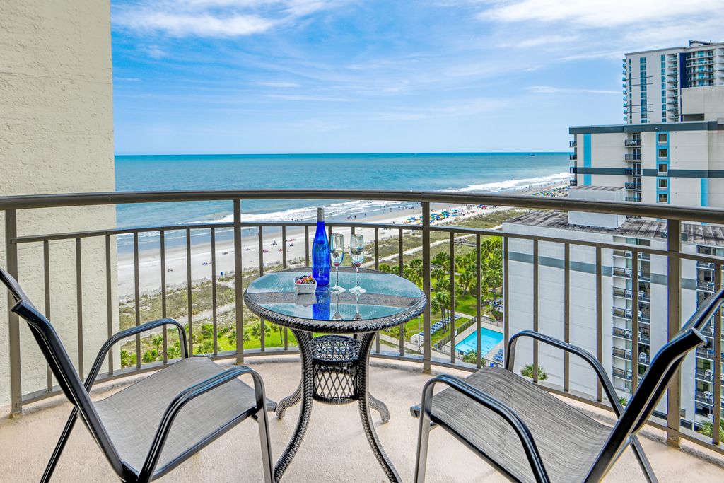 Breathtaking views, endless relaxation!