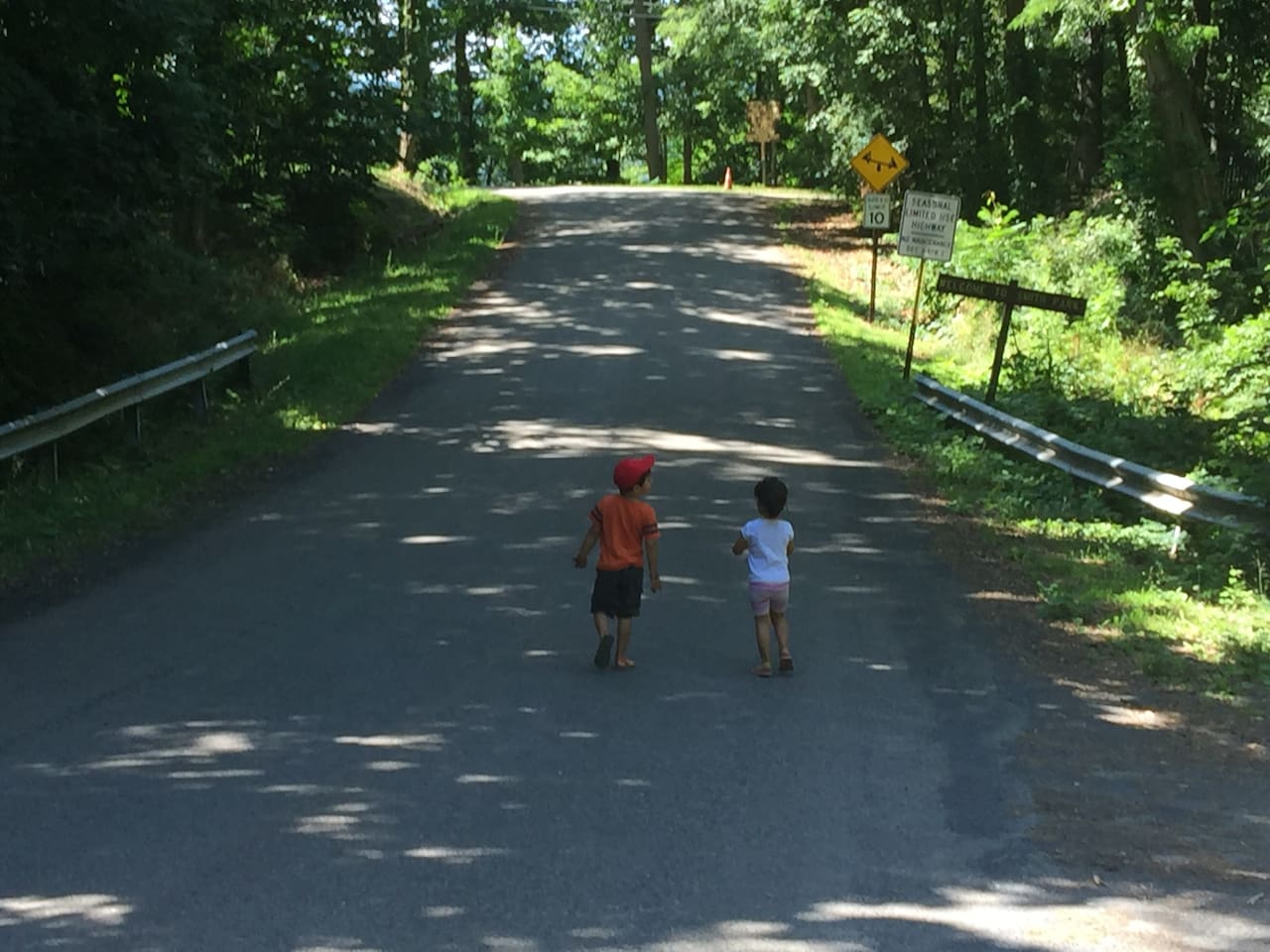 The walk from our home to Smith Park.