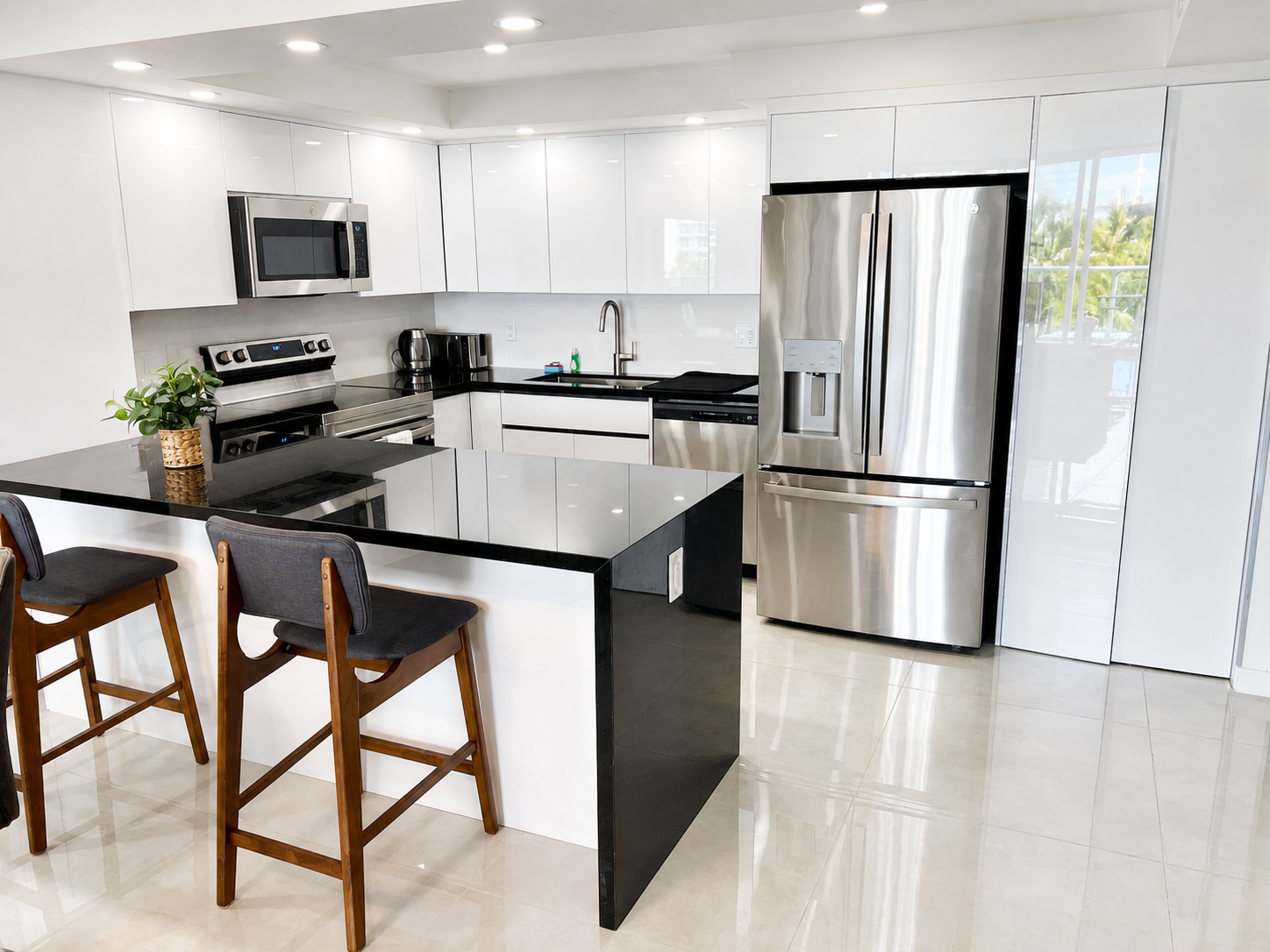 Full Kitchen with stainless steel appliances. Also includes laundry ( Washer and dryer inside the unit)