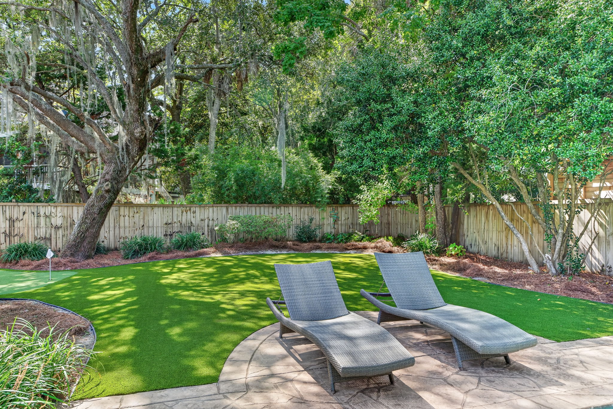 Turf backyard | IOP Poolside Paradise | 112 Sparrow Drive | Isle of Palms, SC | IOP Escapes