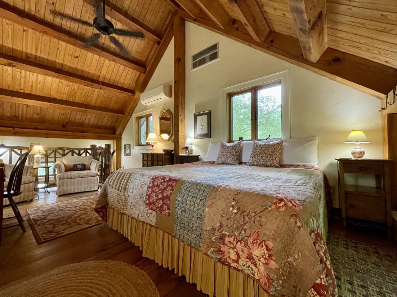 King bed in upstairs loft