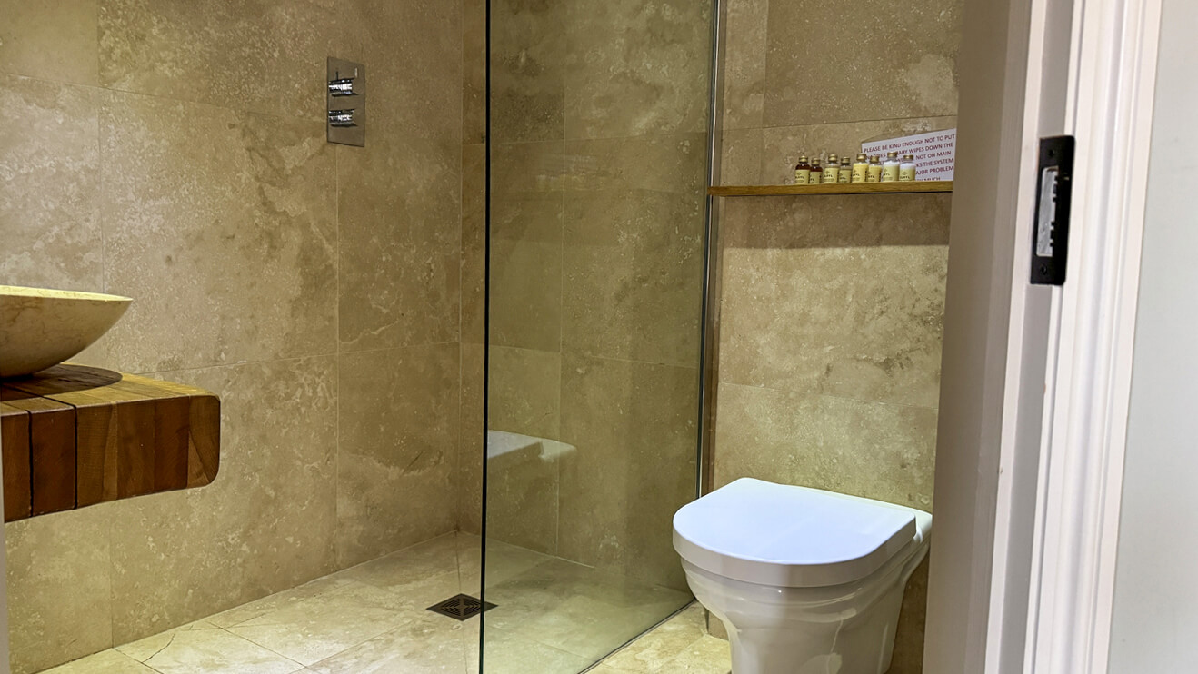 Ensuite