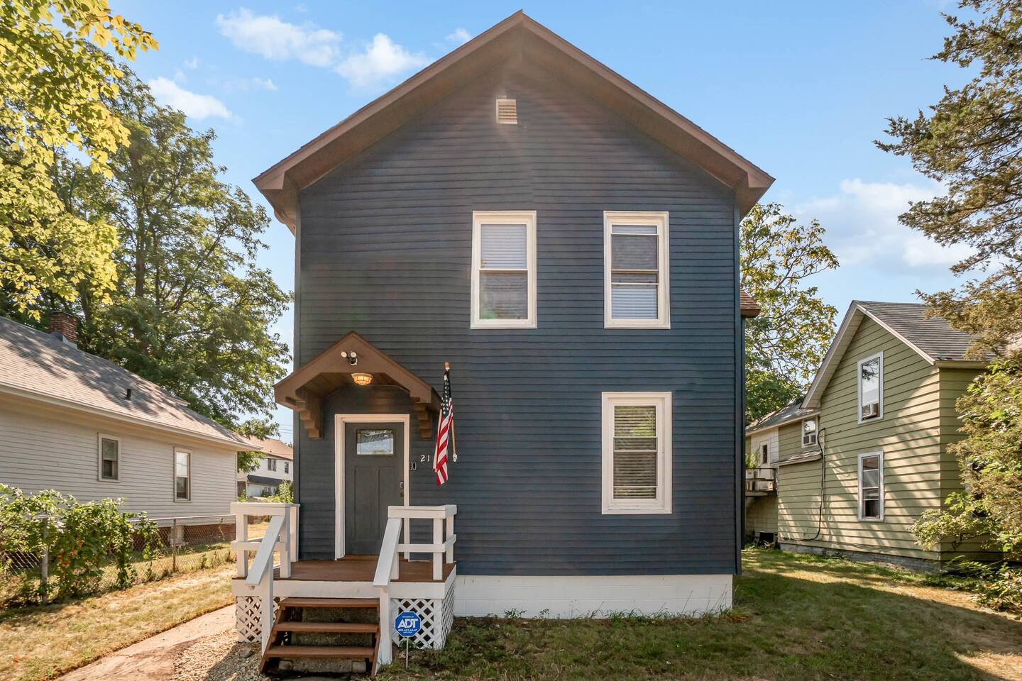 Great Lakes Downtown Duplex: 2 units in one! — Michigan City, Indiana — vacation rental