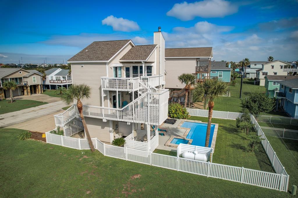 0347a7c118584e6c93299670df3d235c | Beachhouse | Texas | TX | Vacation Homes | Galveston | Crystal Beach | Kokomo | Breezy Days | Beachfront Elegance | Sunrise Serenity | Southern Sands Property Management, LLC