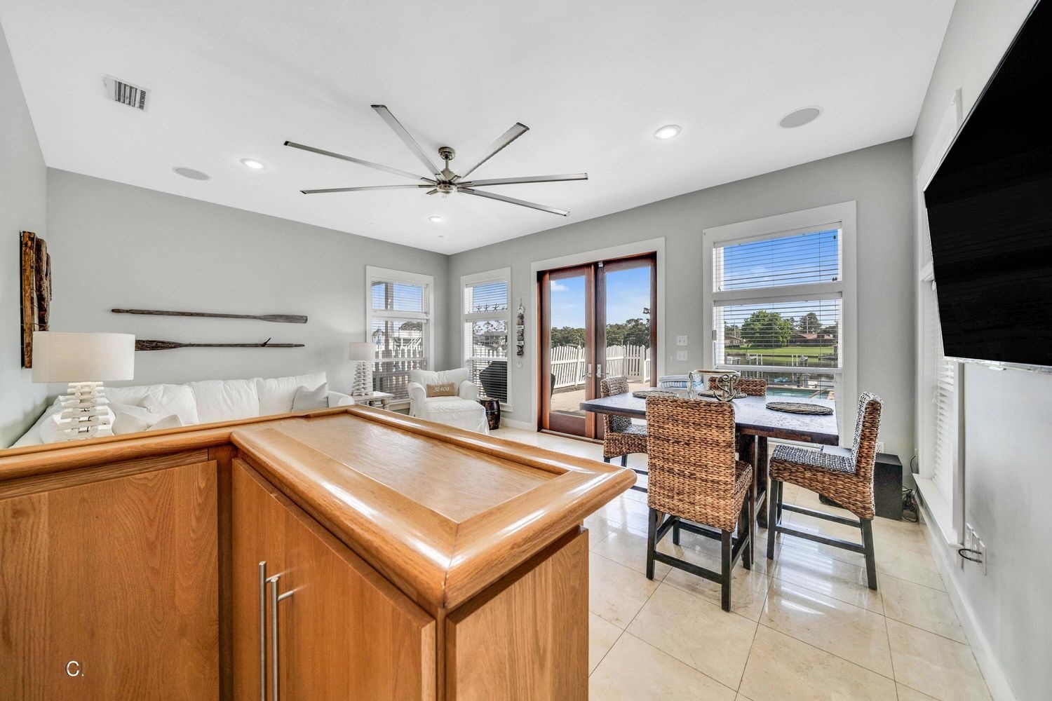 First Floor Landing + Private Pool Access
