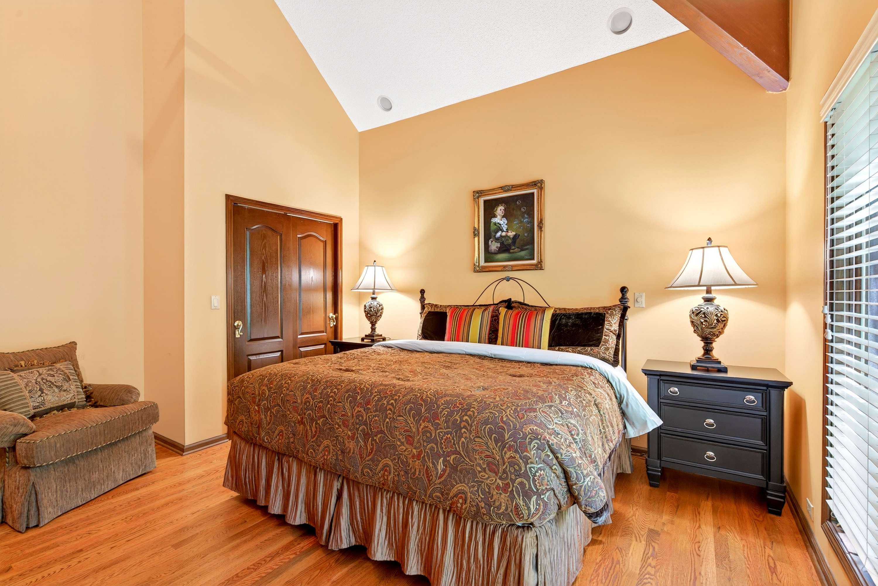 Additional view of the king size bed