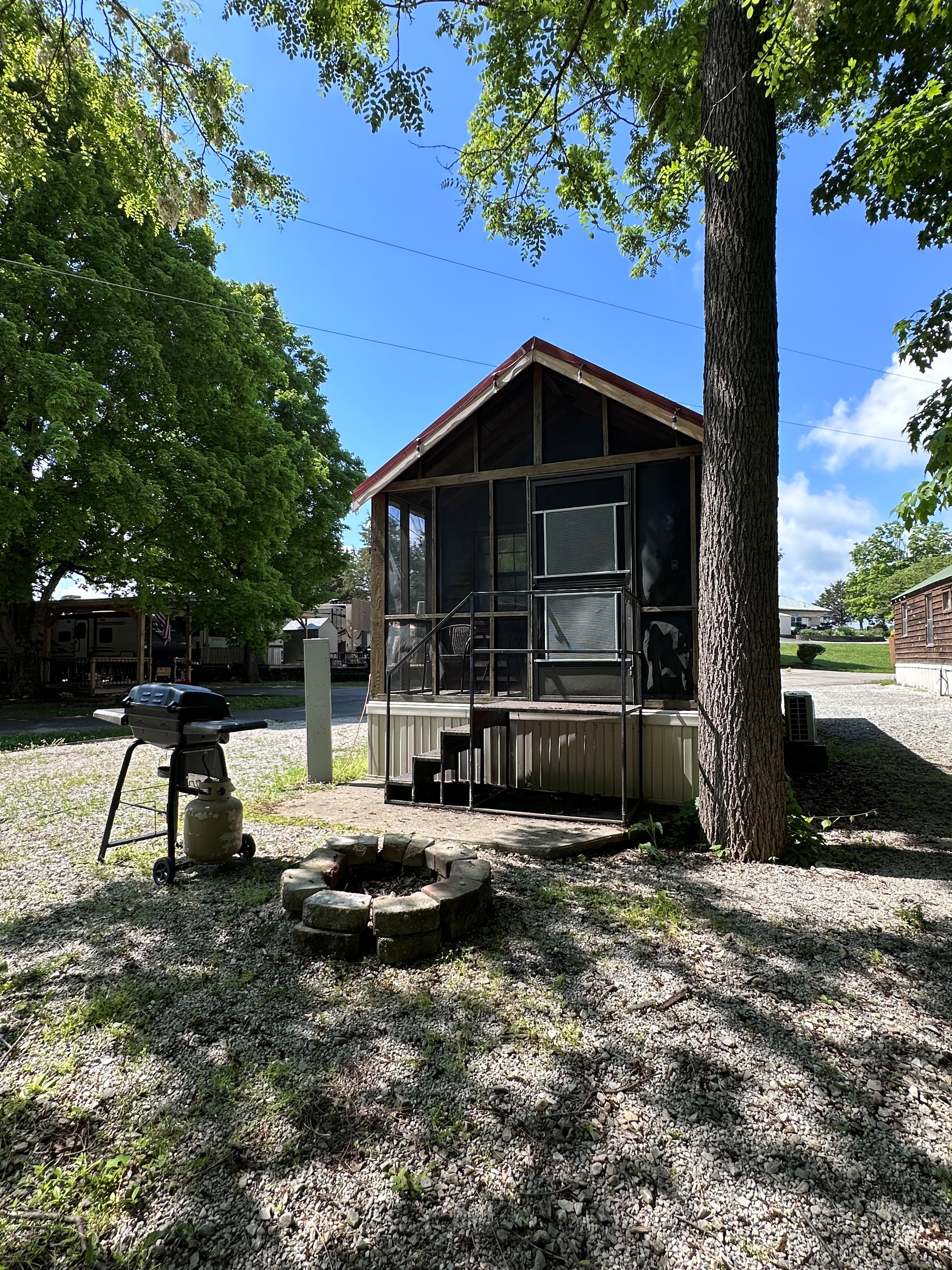LMV - Cozy Cabin 6 in Bloomington, IN