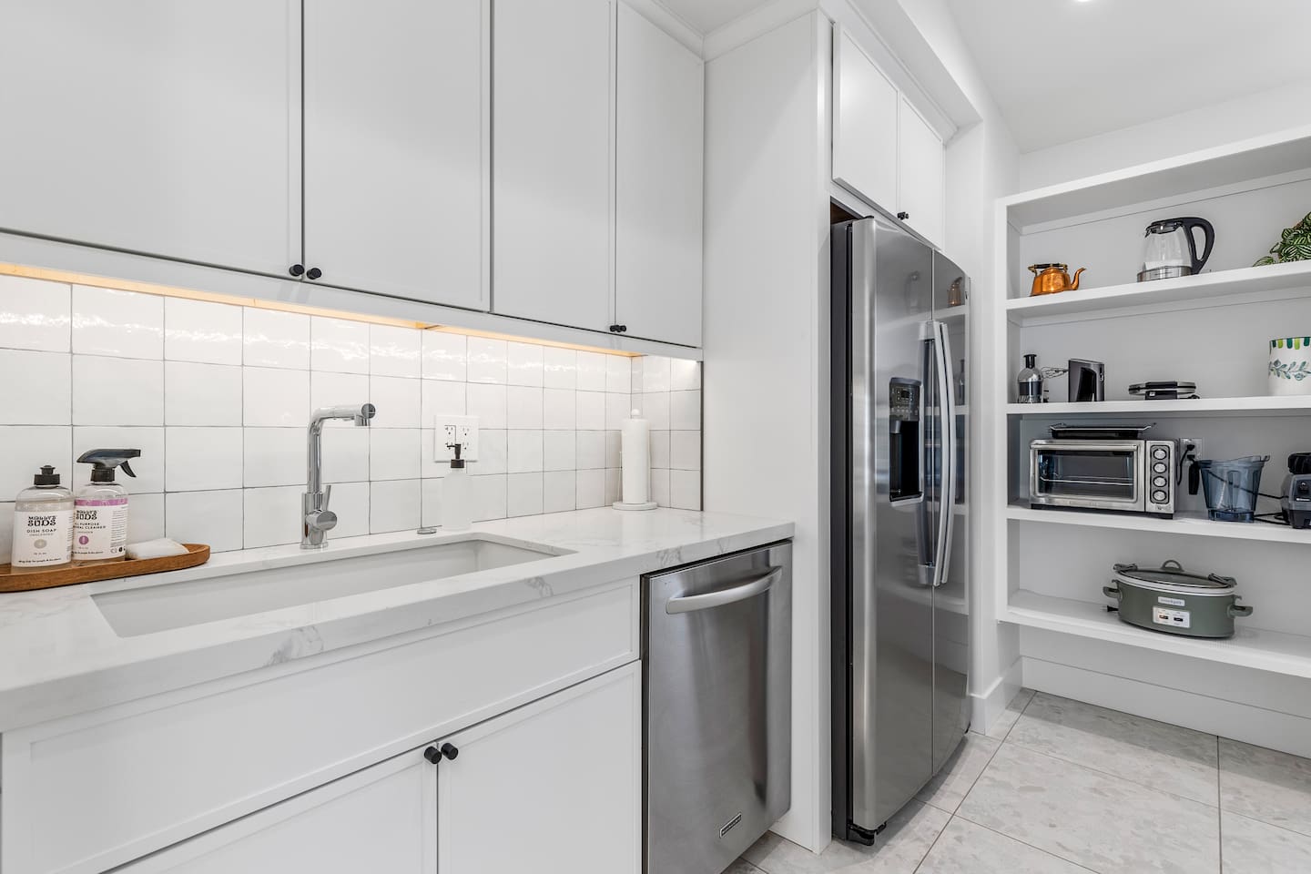 Extra sink, dishwasher and fridge- Oh My!