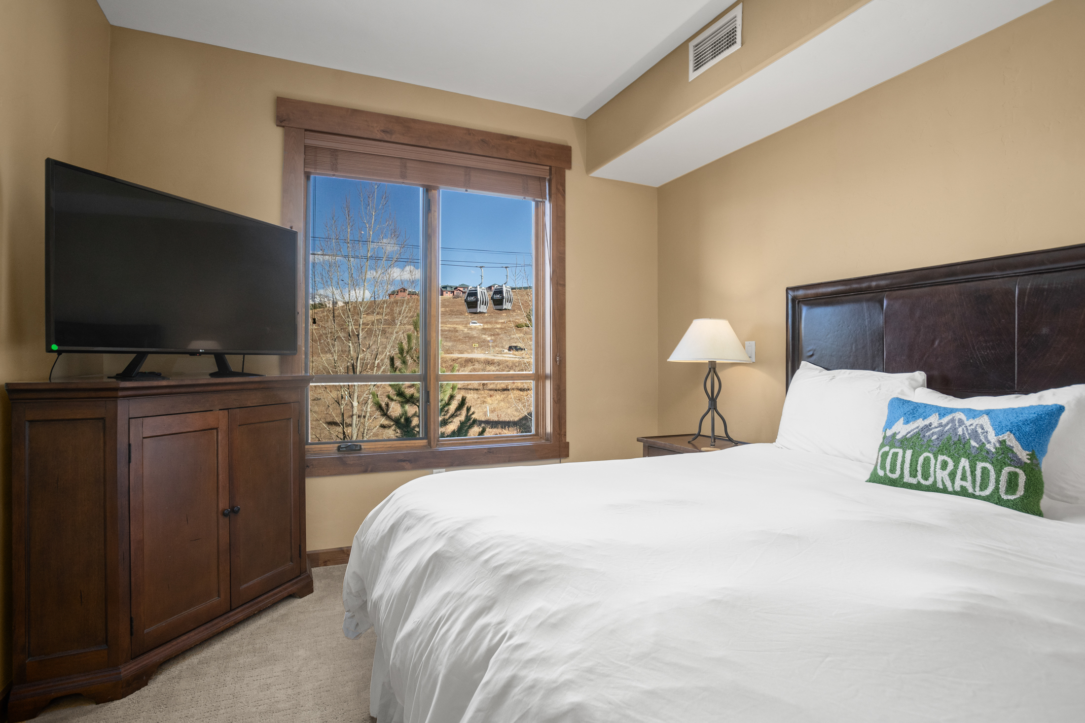 Bedroom 2 - View of Gondola