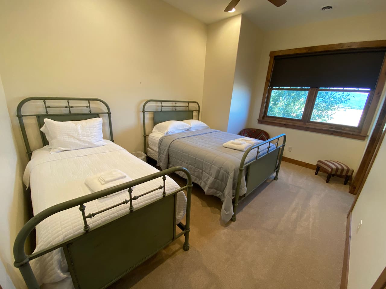 Upstairs bedroom 4 with a queen and twin bed 