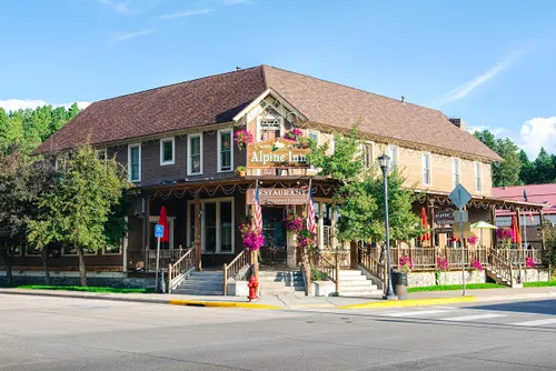 Alpine Inn cabin exterior, Hill City, South Dakota