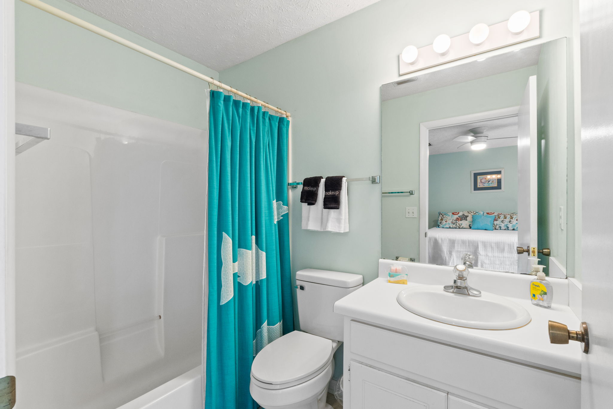 Master Bedroom Ensuite Bathroom