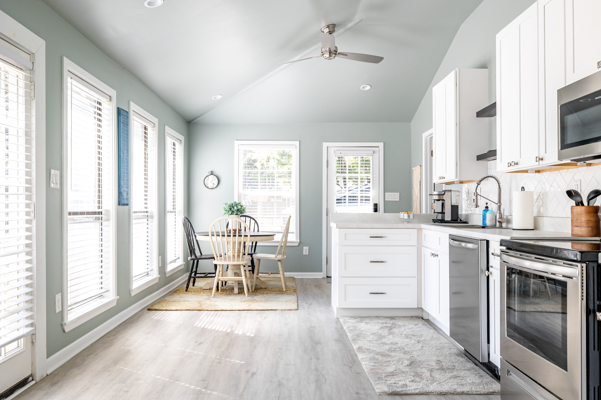 Fully equipped kitchen