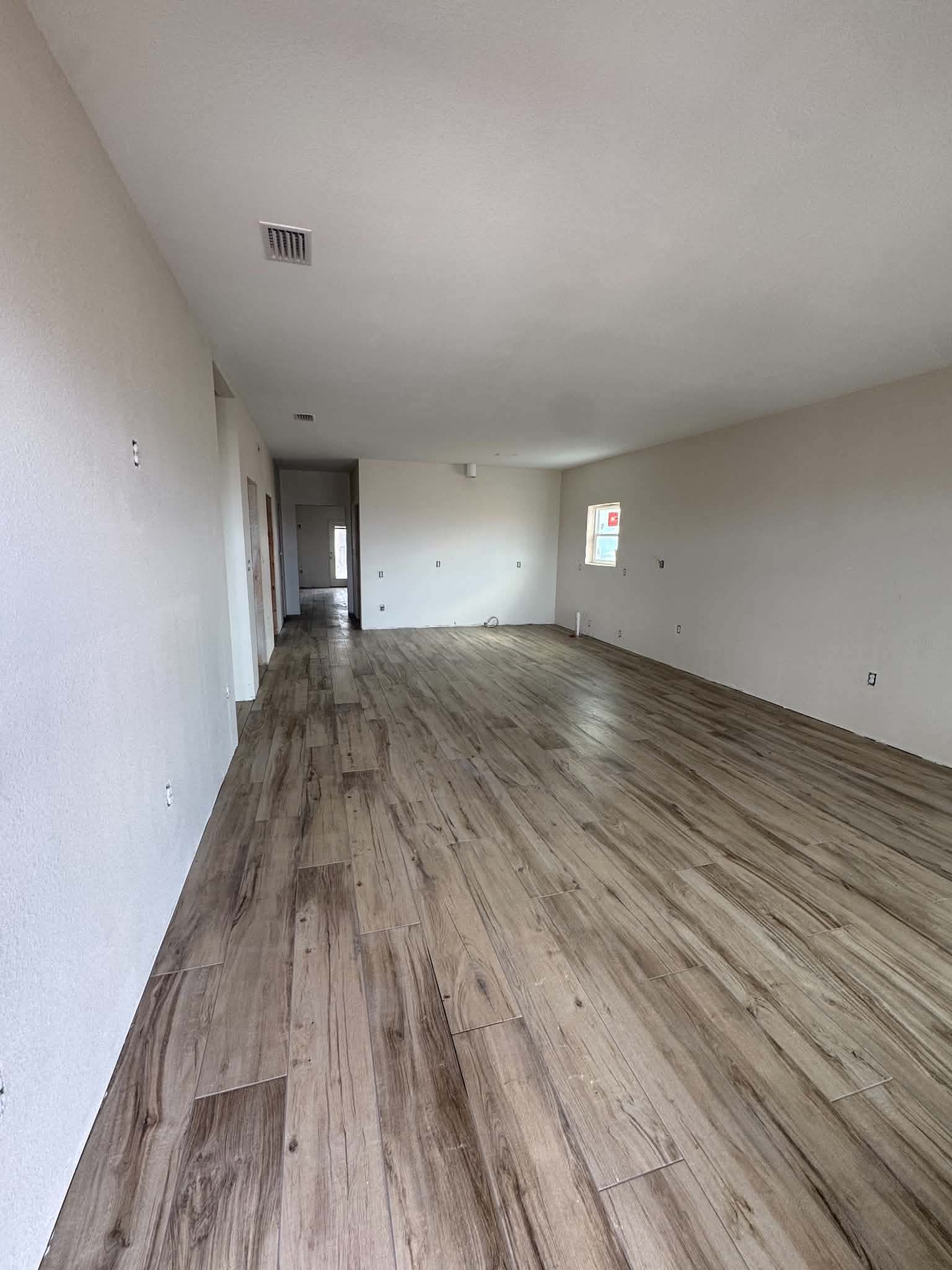 Living/kitchen/dining