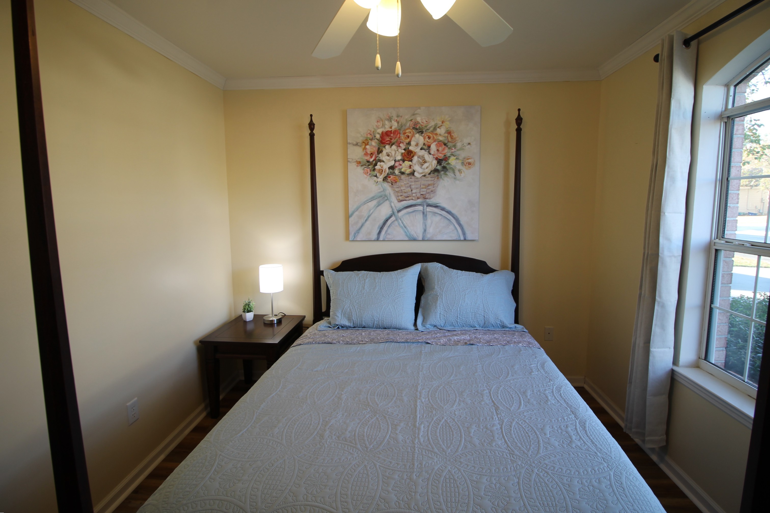 Guest Bedroom with Queen Bed