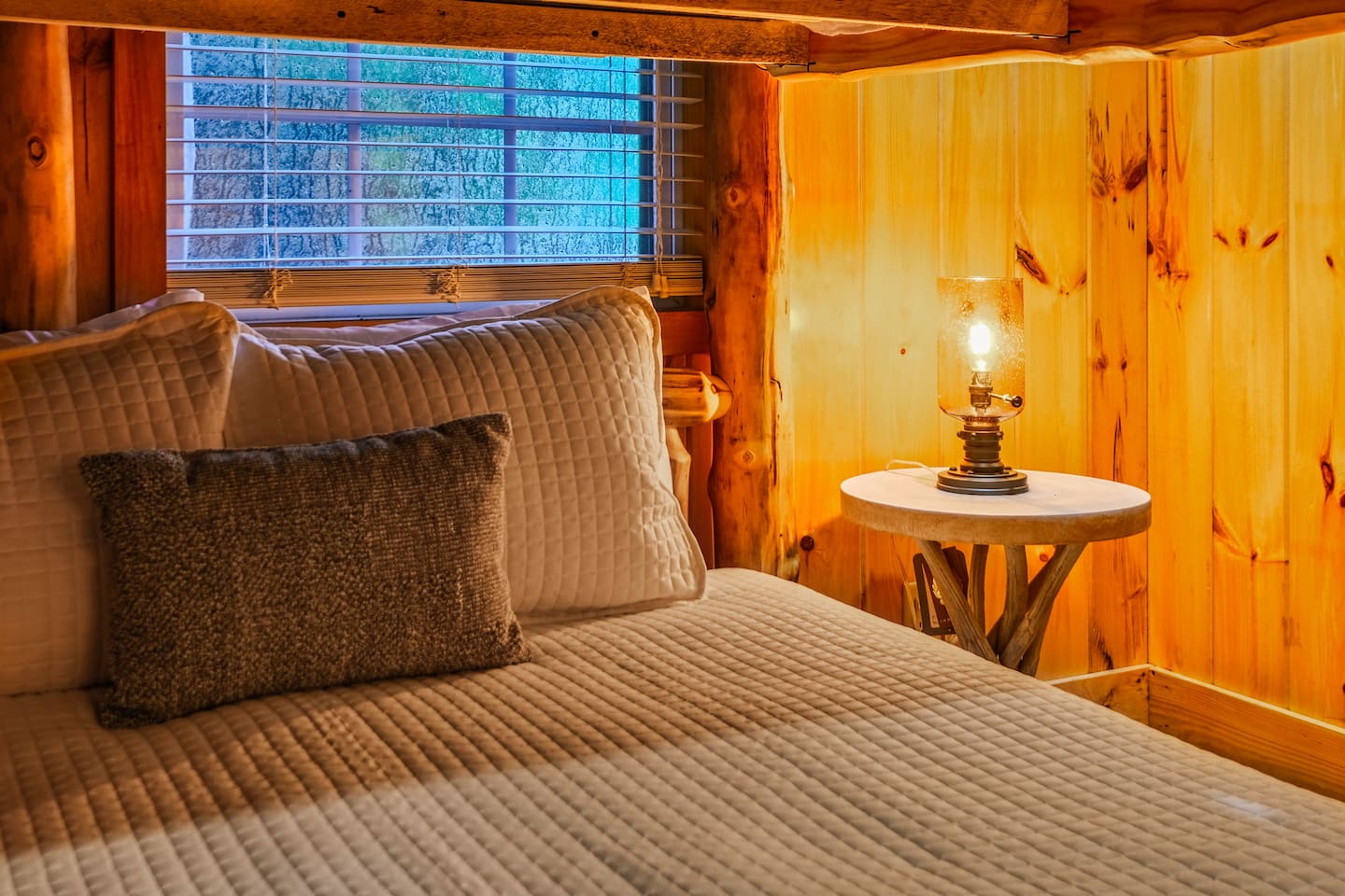 Main level Queen Bunkbed