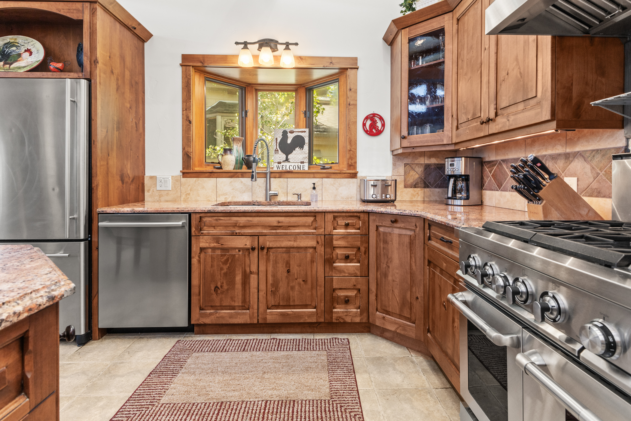 Top Level - Gourmet Kitchen