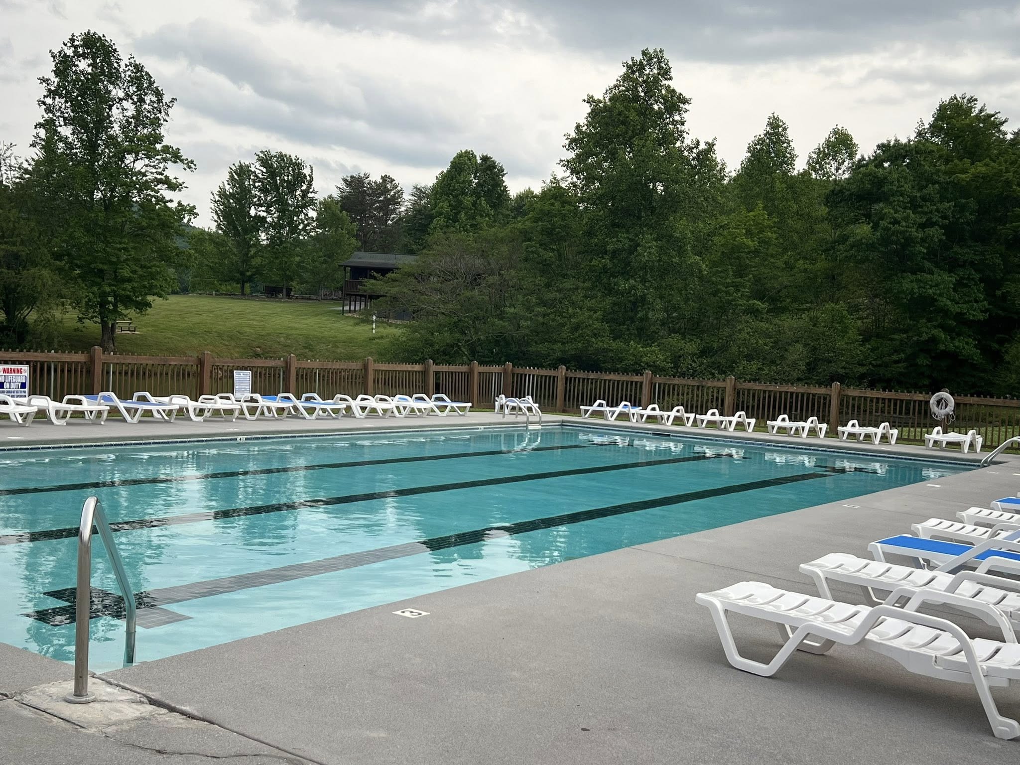 Gypsy Road - Community Pool and Fishing Pond