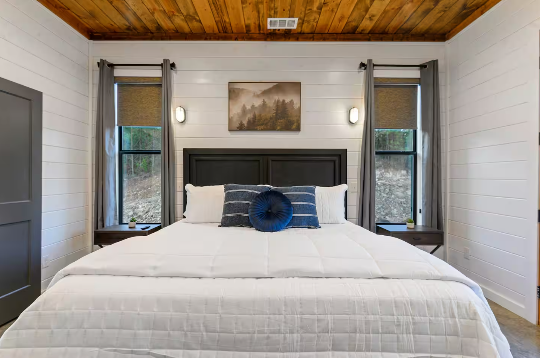 A luxury King bed!
