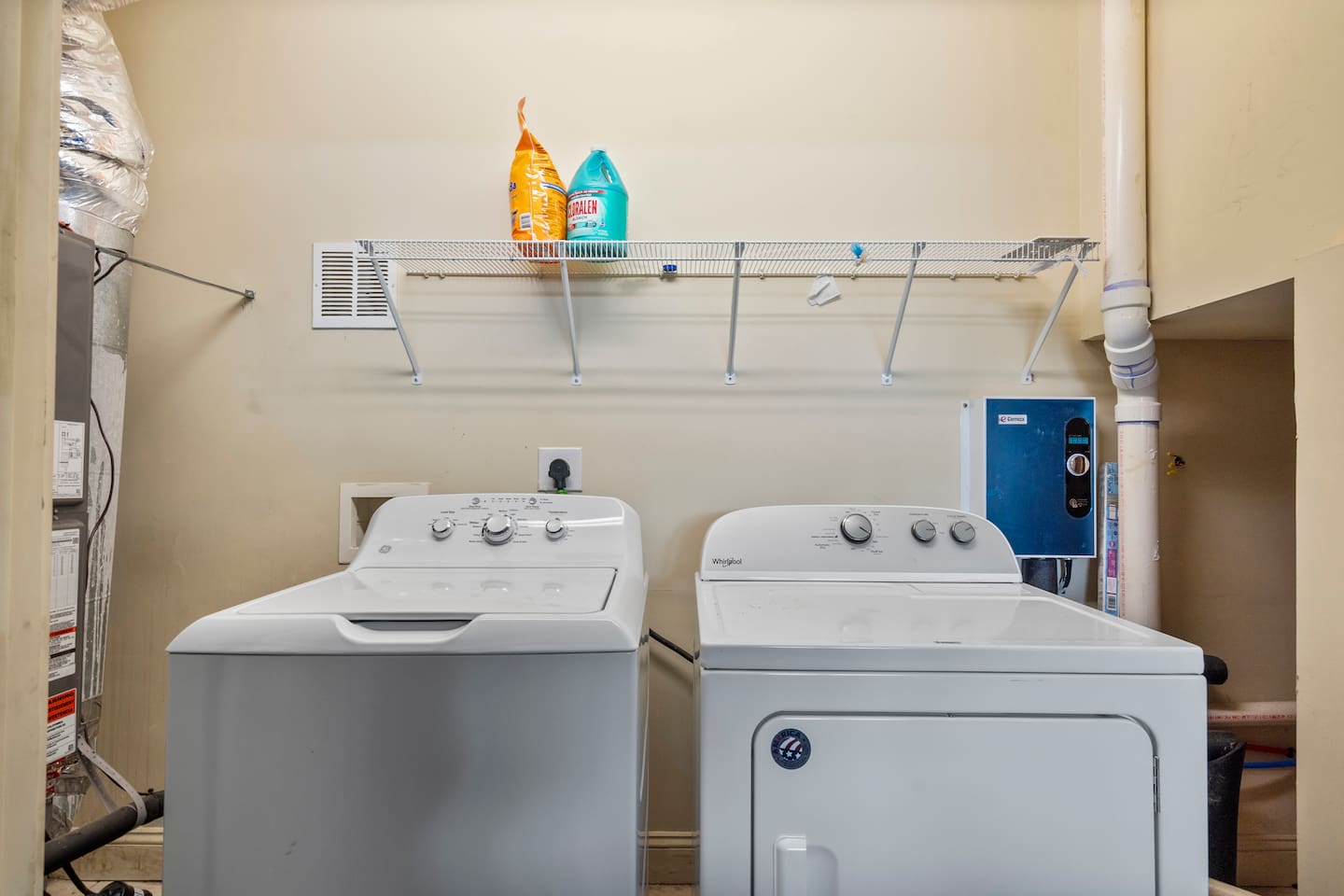 Laundry in the garage (shared with owners on-site)