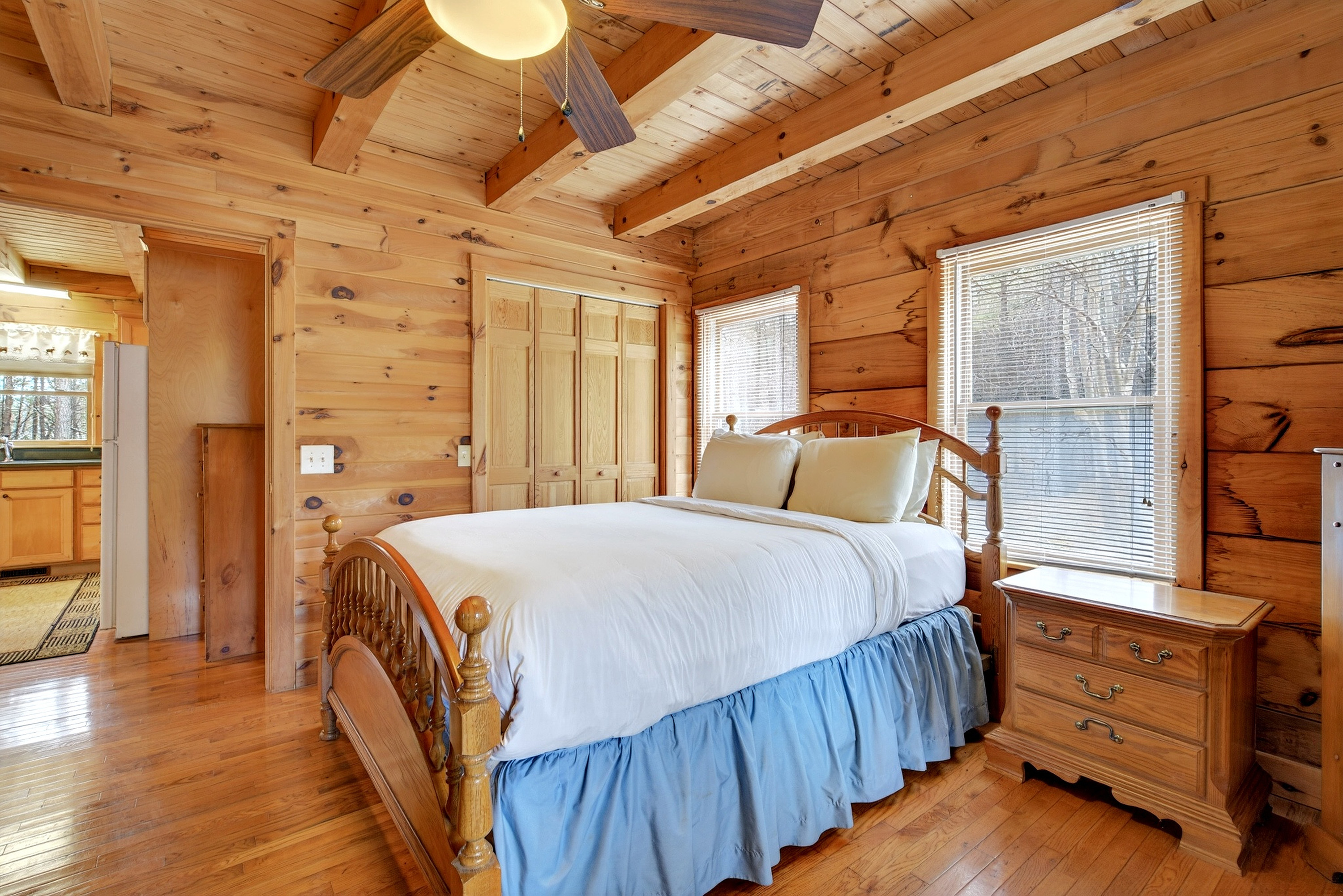 Main level bedroom with queen size bed