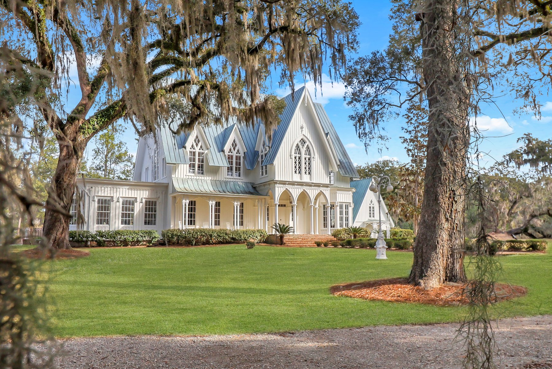 Mansion at Rose Hill Historic Waterfront Retreat